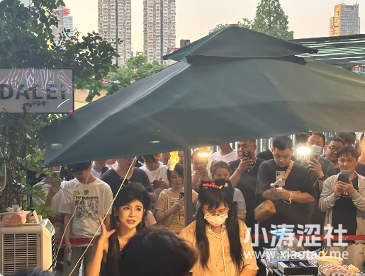 狗头萝莉又被粉丝举报？因摊位缺证暂停营业！-1