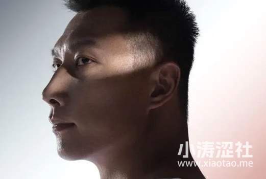 从细节上分析，易建联的那些照片，是不是P的？_黑料正能量