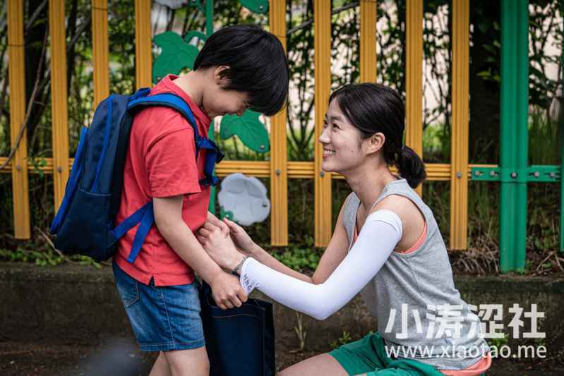 《推土机女孩/推土机上的少女》底层人物的悲歌，剧情讲述重要主题-1