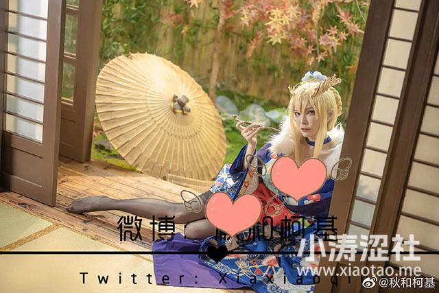 秋和柯基在《Fate/Grand Order》cos阿尔托莉雅
