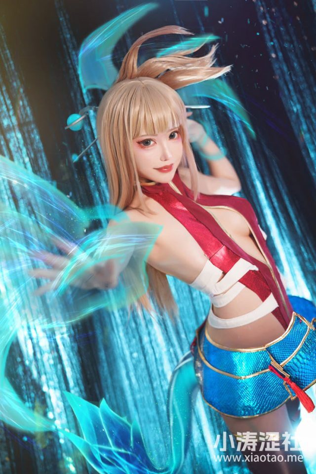 coser@煙_HedY在《传说对决》化身性感艳丽的星葵（Aoi）