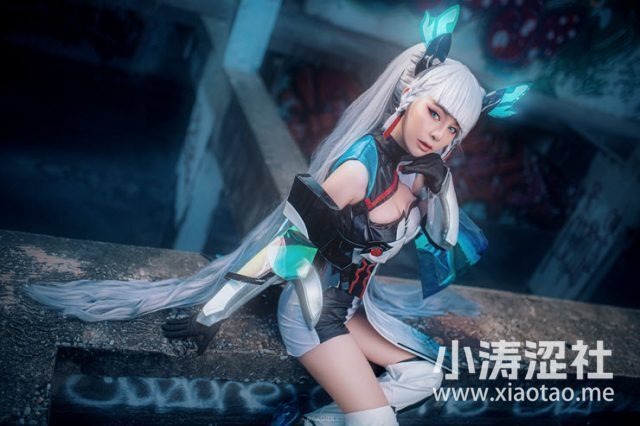 泰国女coser@pang3pong在《传说对决》中化身“龙影忍者”爱里