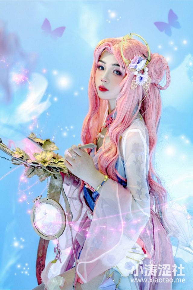 越南女coser@奉燕穿上“乞巧织情”套装化身古典美人王昭君
