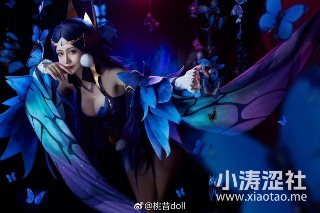 女coser@桃昔doll在游戏《王者荣耀》中化身“绝世舞姬”貂蝉