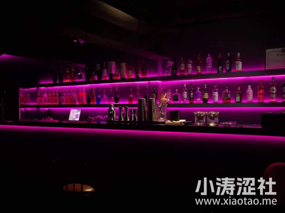 因宫斗倒闭的全女酒吧，重新开业了，可闹剧还没有结束..._黑料正能量