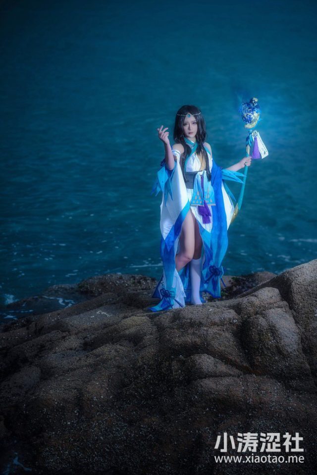 coser@_Azusaa_在《阴阳师》化身美丽的“占卜师”八百比丘尼