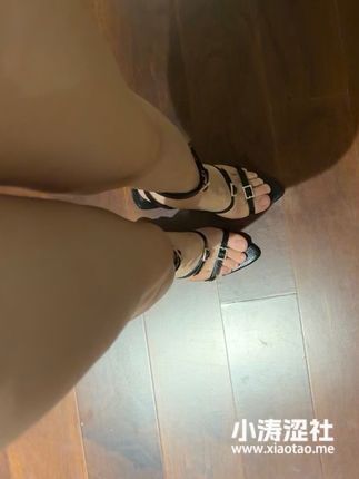 四川辣妹UU宝的微密圈作品图片，展现时尚品味和生活态度