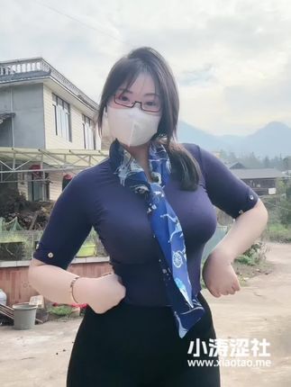 可爱的肉巴微密圈超清合集，微胖魅力与时尚穿搭的完美展示