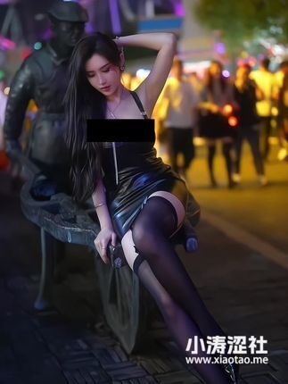 中国大胸美女模特周妍希个人写真艺术照图片集，每一帧都诠释性感与优雅