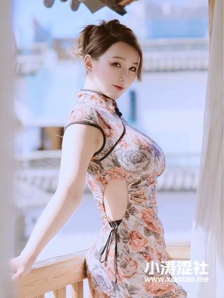 尤妮丝微密圈作品资源走红，令人心动的妩媚魅力和迷人笑容