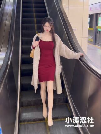 轩子巨二兔微密圈觅圈付费资源，御姐女神满足幻想