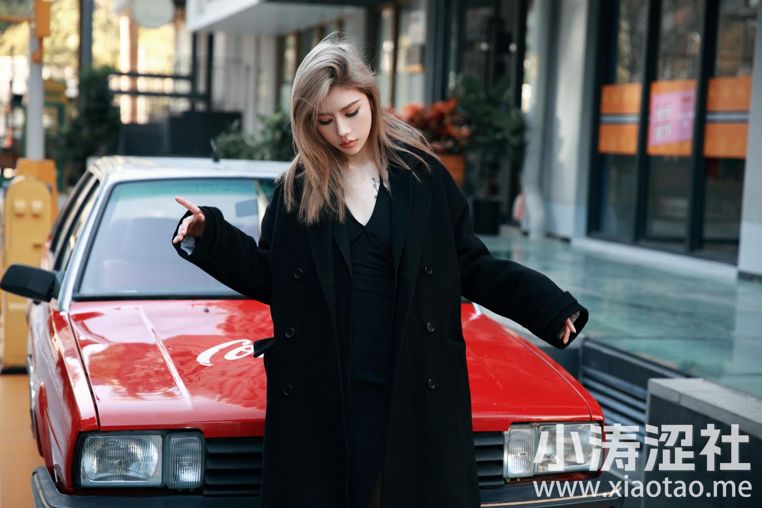 英姿飒爽 街拍 女郎