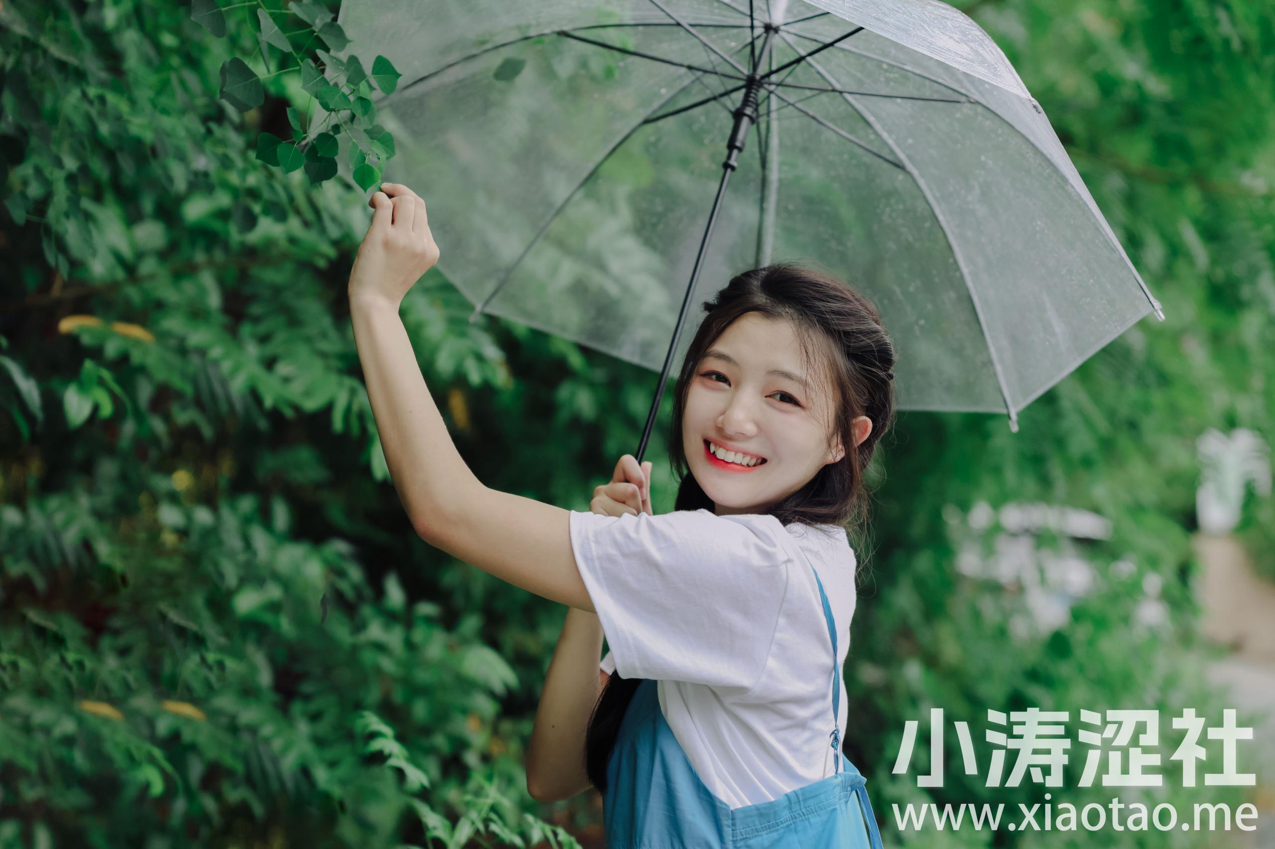 雨后漫步 