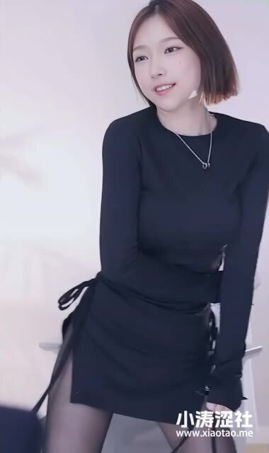 CC御姐可可可宝儿付费群定制，大尺度热舞引热议