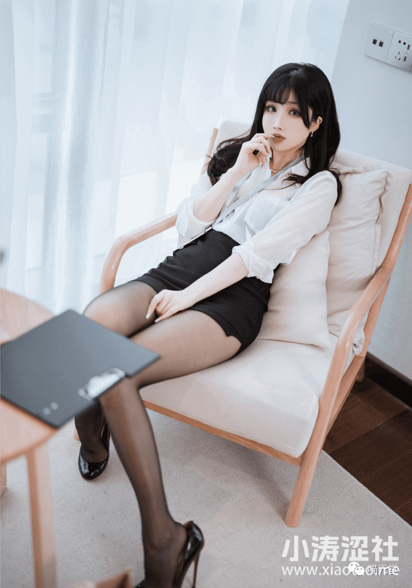 rioko凉凉子&面饼仙儿cos~制服双人 cosplay写真图片欣赏