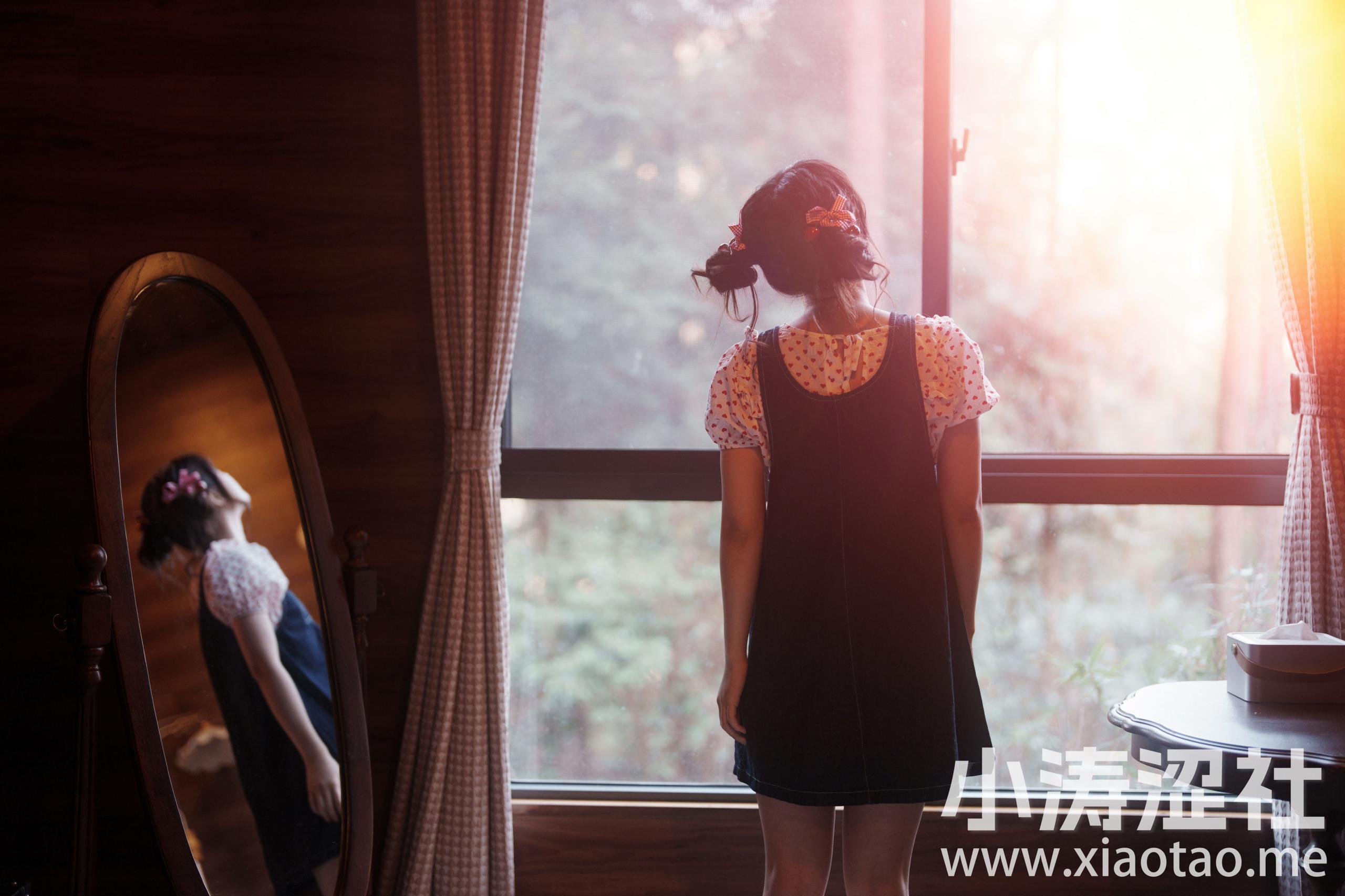 森林里的小木屋 可爱 妹子 清纯 写真 小姐姐