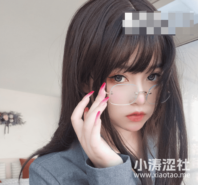 女主K寂静之光的神秘学姐，沉默中的力量和魅力-1