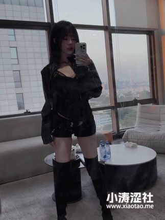 灰灰娜如何成为定制舞蹈的翘楚？探究她的独特吸引力