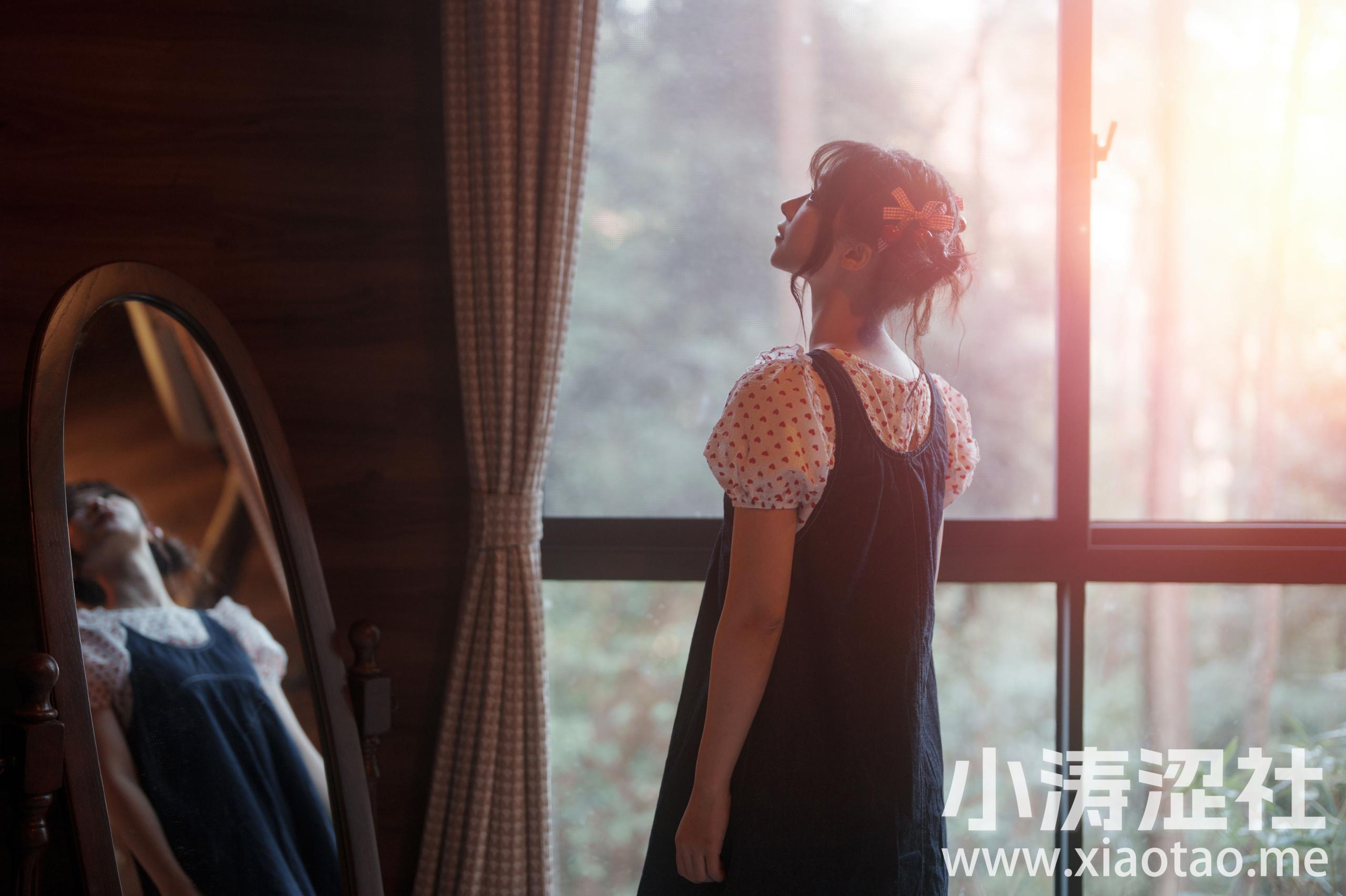 森林里的小木屋 可爱 妹子 清纯 写真 小姐姐